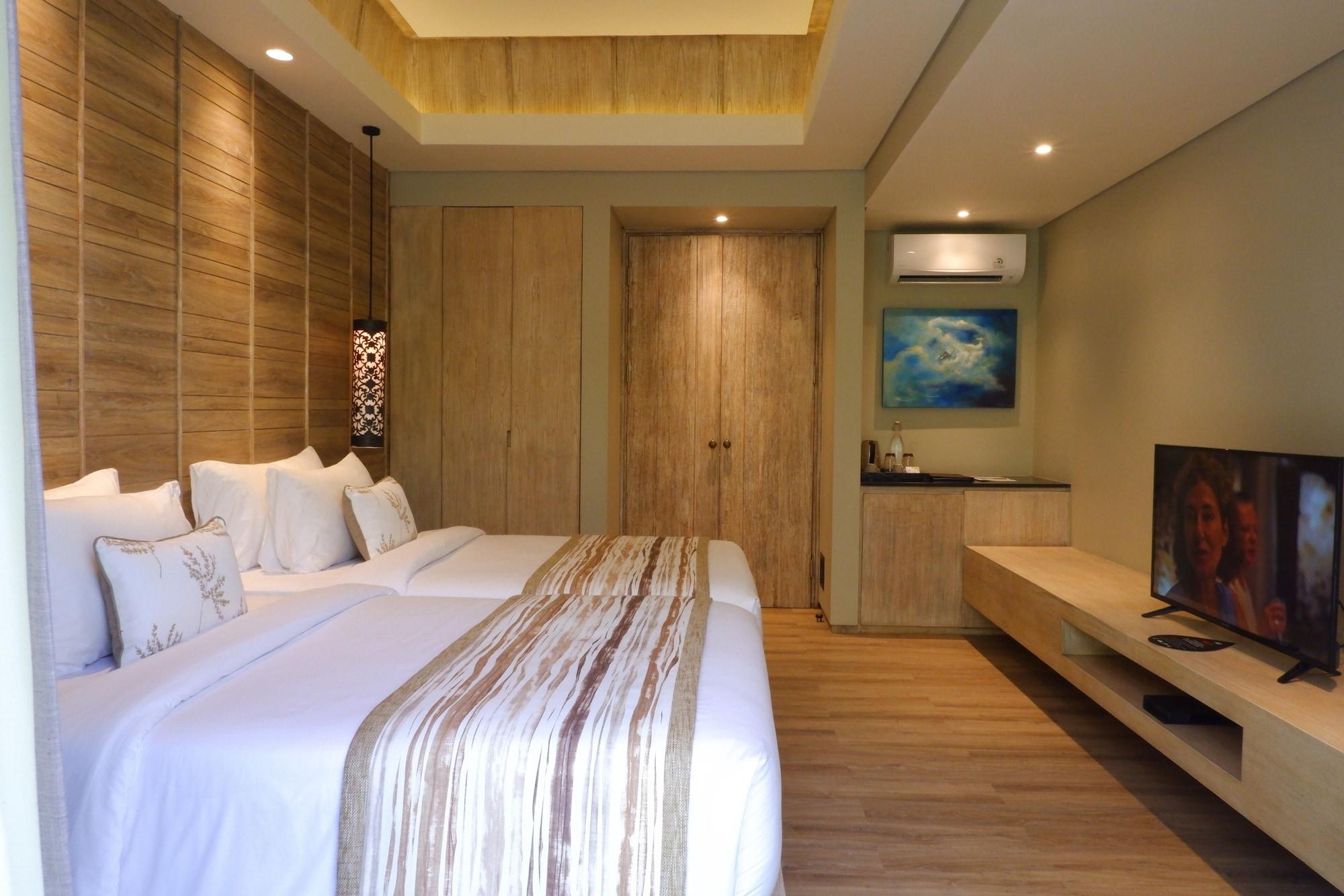 Hotel Cross Bali Breakers à Jimbaran Extérieur photo