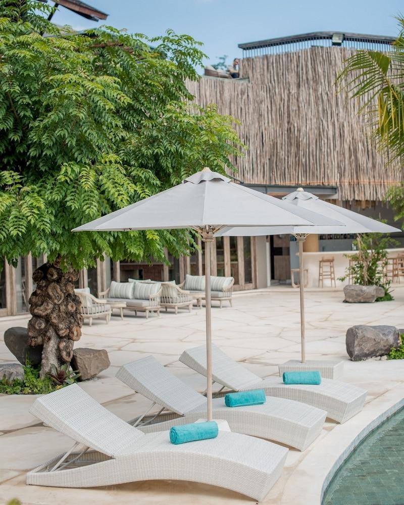 Hotel Cross Bali Breakers à Jimbaran Extérieur photo